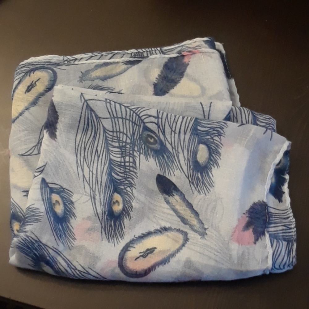 Stylish feather & butterfly print scarf small snag